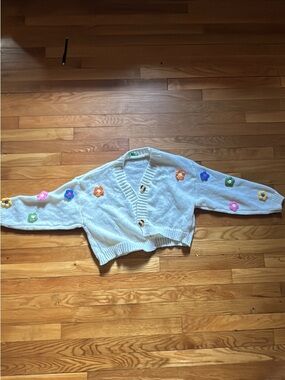 White Cropped Cardigan with Colorful Flower Appliqués